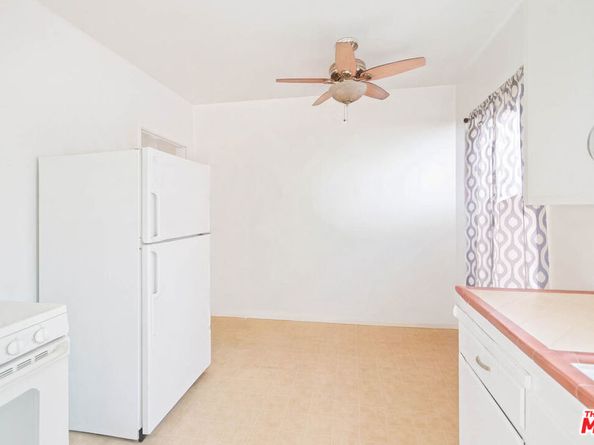 327 S Lincoln Place 2, Monrovia CA 91016