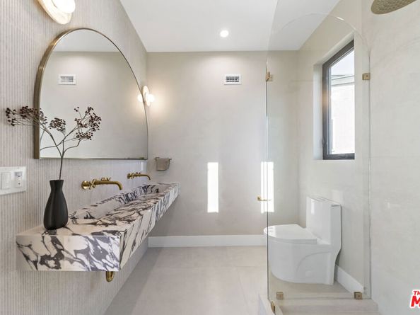 812 W Avenue 37, Los Angeles CA 90065