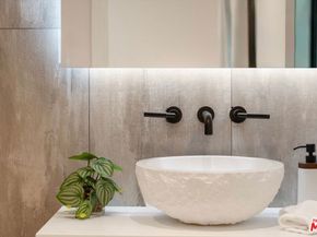 100 S La Jolla Avenue, Los Angeles CA 90048
