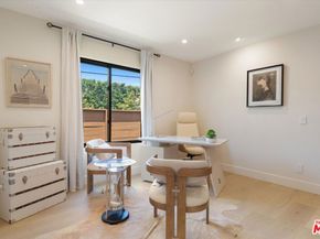 100 S La Jolla Avenue, Los Angeles CA 90048