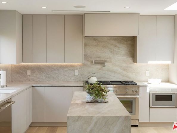 100 S La Jolla Avenue, Los Angeles CA 90048