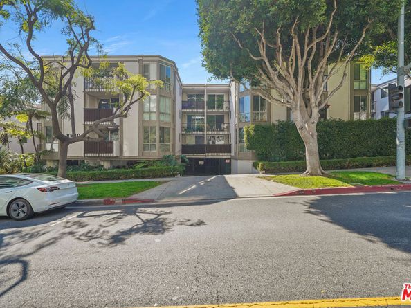 8530 Holloway Drive 215, West Hollywood CA 90069