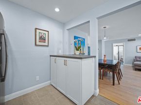 8530 Holloway Drive 215, West Hollywood CA 90069