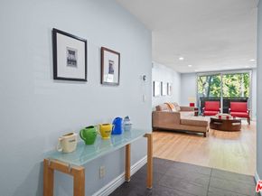 8530 Holloway Drive 215, West Hollywood CA 90069