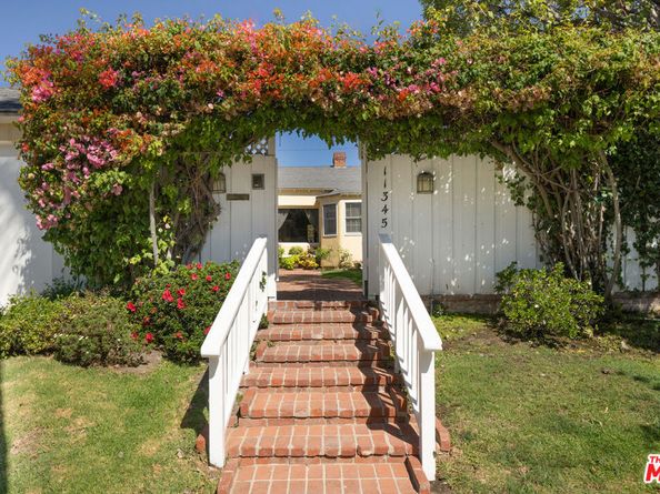 11345 Denair Street, Los Angeles CA 90049