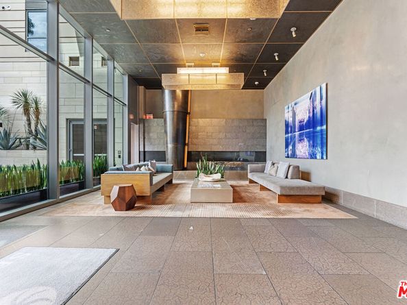 1755 Ocean Avenue 203, Santa Monica CA 91401