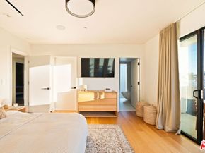 1900 Penmar Avenue, Venice CA 90291