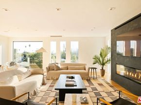 1900 Penmar Avenue, Venice CA 90291