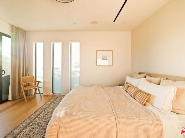 1900 Penmar Avenue, Venice CA 90291