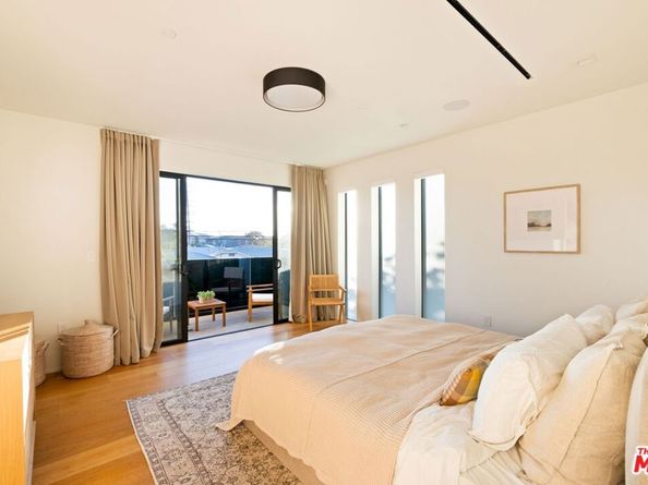 1900 Penmar Avenue, Venice CA 90291