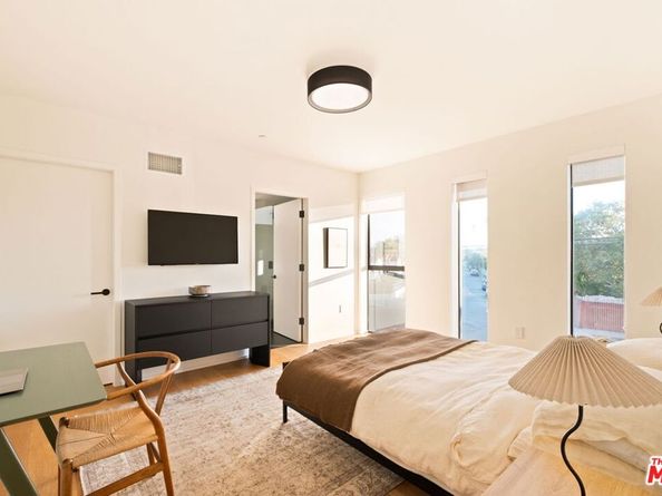 1900 Penmar Avenue, Venice CA 90291