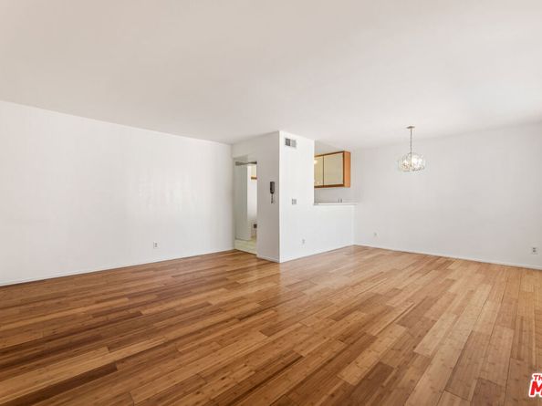 620 E Harvard Road H, Burbank CA 91501
