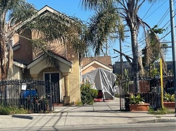 115 W Imperial Highway, Los Angeles CA 90061