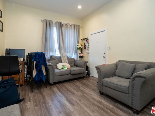 1047 E 33rd Street, Los Angeles CA 90011