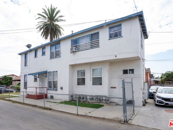 1047 E 33rd Street, Los Angeles CA 90011