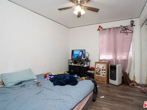 1047 E 33rd Street, Los Angeles CA 90011