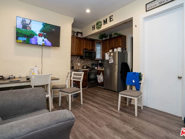 1047 E 33rd Street, Los Angeles CA 90011