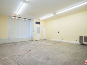 1412 W Florence Avenue, Los Angeles CA 90047