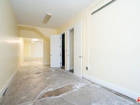 1412 W Florence Avenue, Los Angeles CA 90047