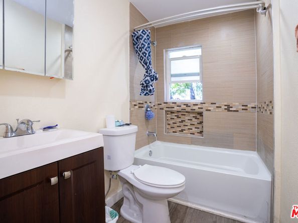 1412 W Florence Avenue, Los Angeles CA 90047