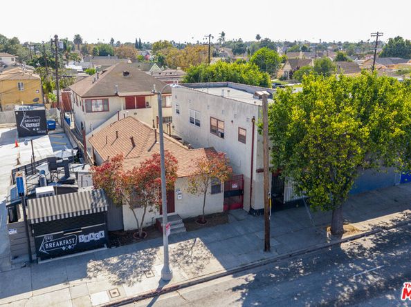 1412 W Florence Avenue, Los Angeles CA 90047