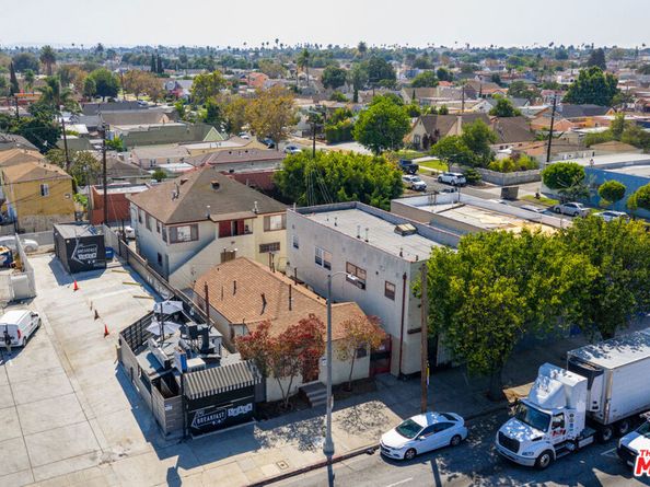 1412 W Florence Avenue, Los Angeles CA 90047