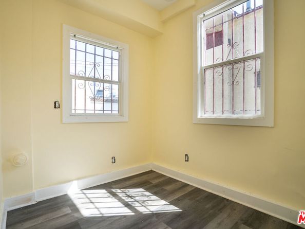 1412 W Florence Avenue, Los Angeles CA 90047