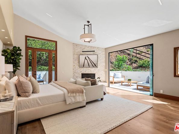 2468 Coldwater Canyon Drive, Beverly Hills CA 90210