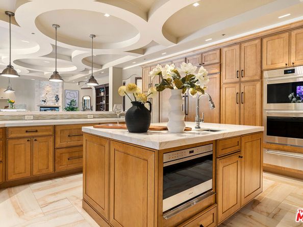 2468 Coldwater Canyon Drive, Beverly Hills CA 90210