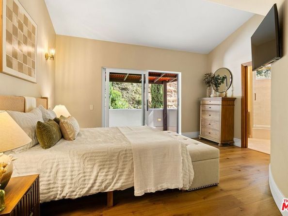 2468 Coldwater Canyon Drive, Beverly Hills CA 90210