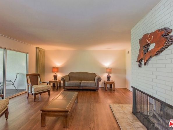 960 Crestview Drive, Pasadena CA 91107