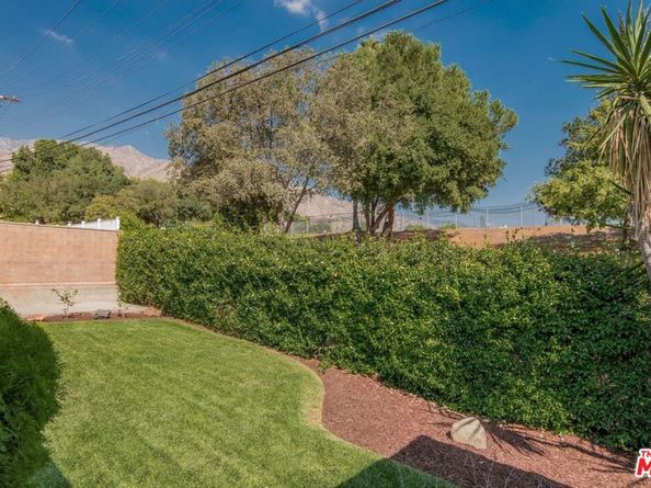 960 Crestview Drive, Pasadena CA 91107