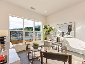 20668 W Hummingbird Court, Porter Ranch CA 91326