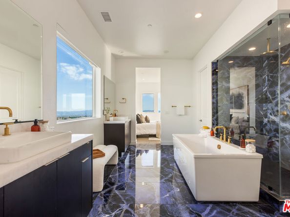 20668 W Hummingbird Court, Porter Ranch CA 91326