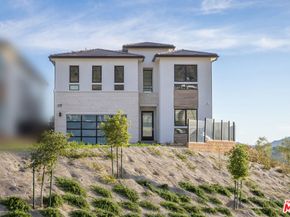 20668 W Hummingbird Court, Porter Ranch CA 91326