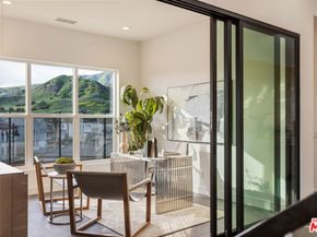 20668 W Hummingbird Court, Porter Ranch CA 91326