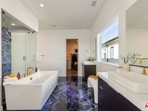 20668 W Hummingbird Court, Porter Ranch CA 91326
