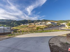 20668 W Hummingbird Court, Porter Ranch CA 91326