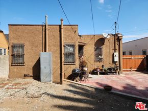 1932 W 84th Street, Los Angeles CA 90047