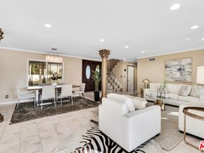 8333 Topeka Drive, Northridge CA 91324