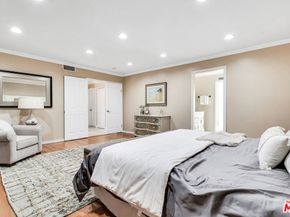 8333 Topeka Drive, Northridge CA 91324