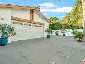 8333 Topeka Drive, Northridge CA 91324