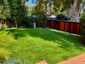 1115 S La Peer Drive, Los Angeles CA 90035