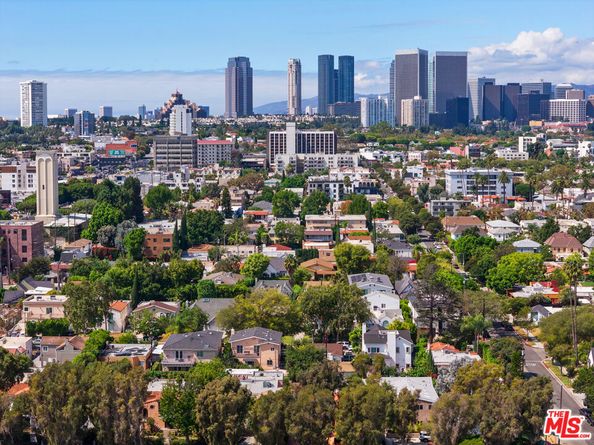 1115 S La Peer Drive, Los Angeles CA 90035