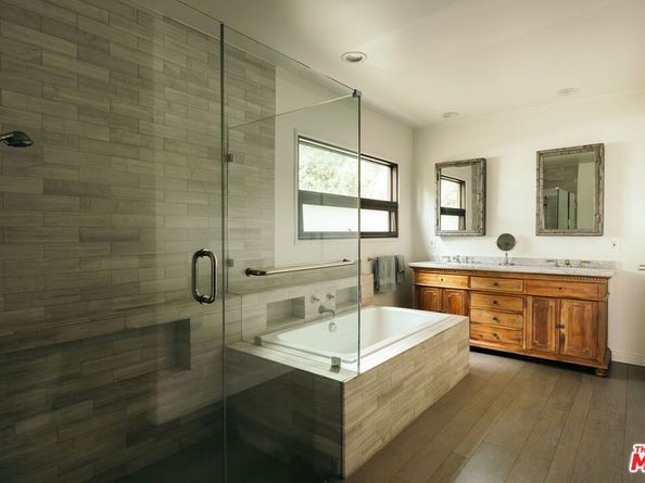 816 Hyperion Avenue, Los Angeles CA 90029