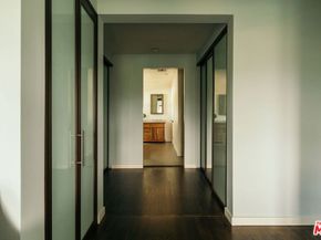 816 Hyperion Avenue, Los Angeles CA 90029