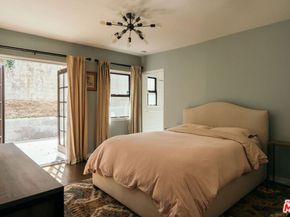 816 Hyperion Avenue, Los Angeles CA 90029