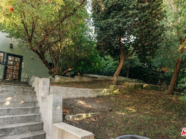 816 Hyperion Avenue, Los Angeles CA 90029