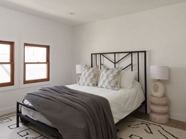 3480 2nd Avenue, Los Angeles CA 90018