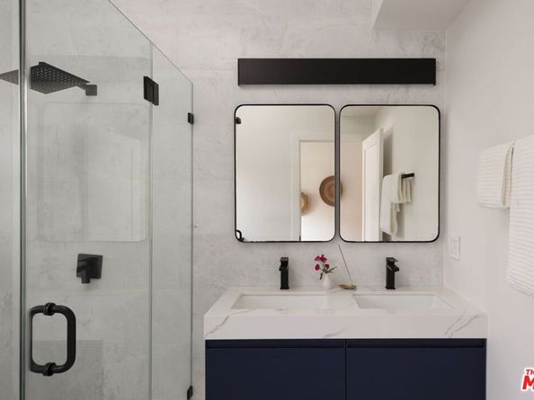 3480 2nd Avenue, Los Angeles CA 90018